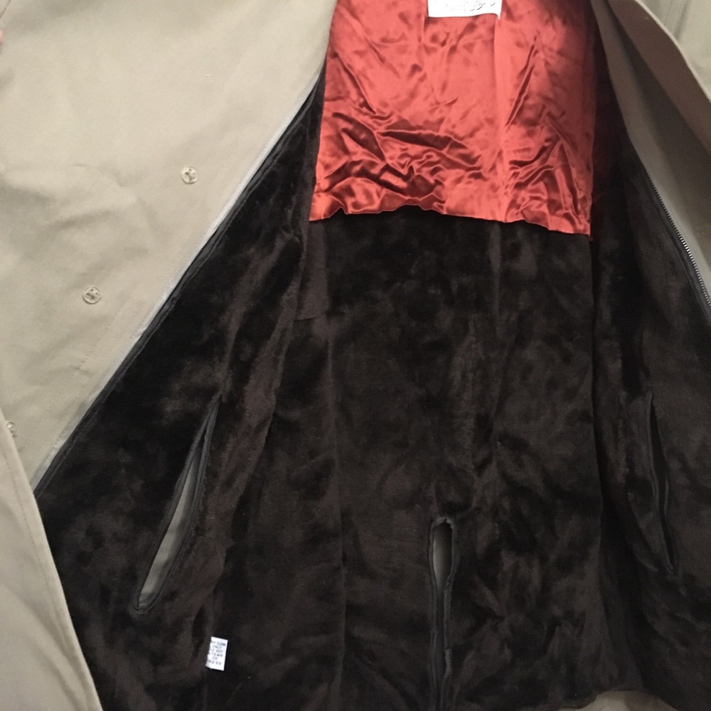 London Fog Trench Coat - Picture 3 of 8